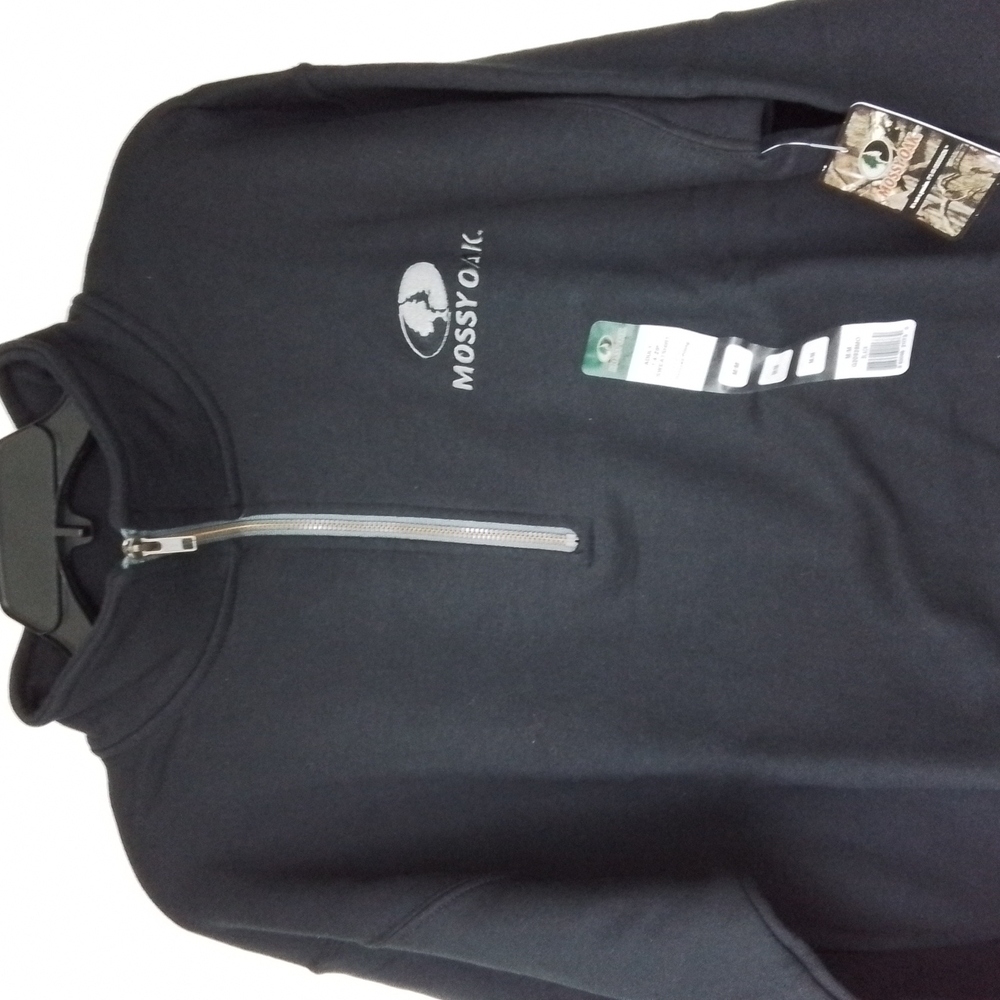 Mossy Oak fleece sweatshirt/pullover with 1/4 zip, black, size Medium